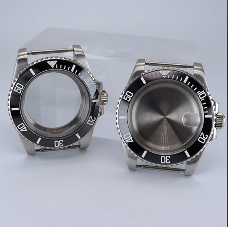 NH35 40mm SUB Nero Inserto In  - Exhibition Caseback recensione e prezzo