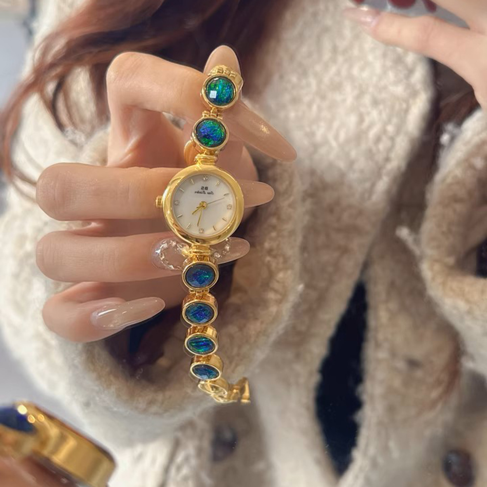 Orologi da donna di lusso Brac - Luxury Watch With Green Dial recensione e prezzo