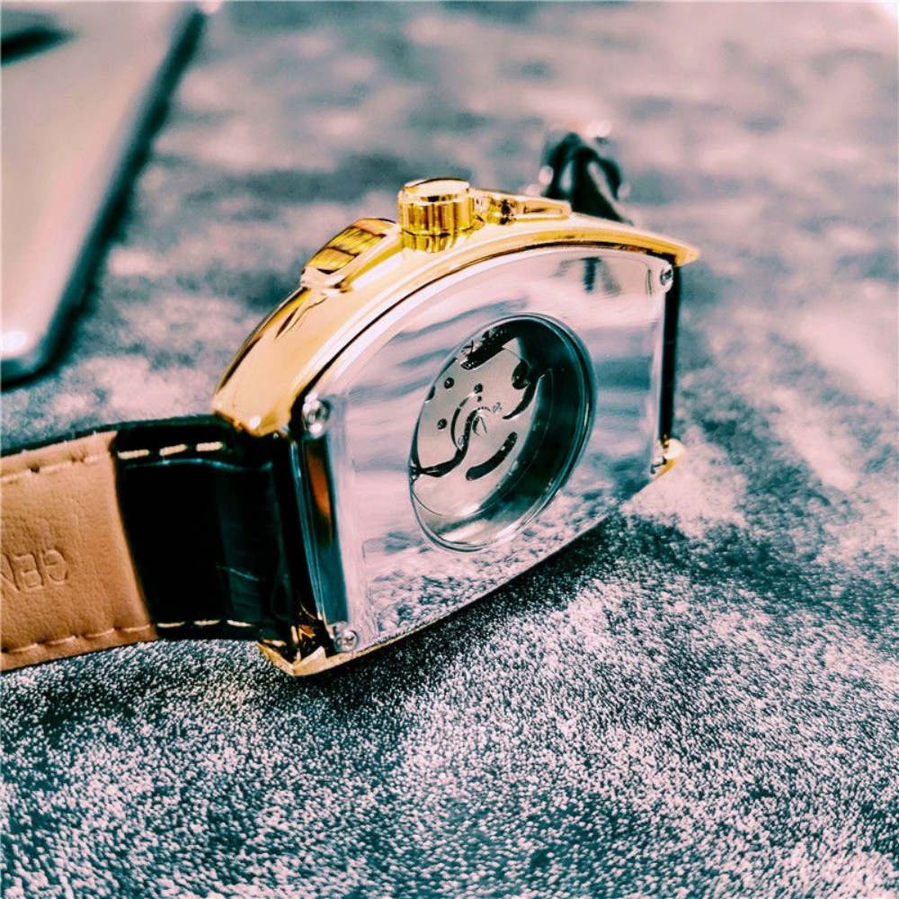 Nuovo orologio meccanico da uo - Luxury Watch Values recensione e prezzo