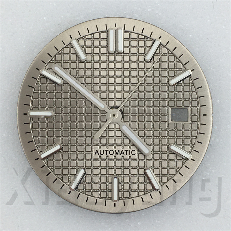 Quadrante e Lancette NH35 da 3 - Luxury Watch With Green Dial recensione e prezzo